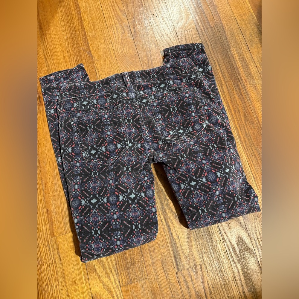 Free People Purple Velvet Skinny leg Pants Jeans 24 low rise - Picture 3 of 5